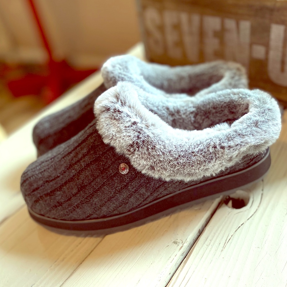Sketchers Memory Foam Slippers